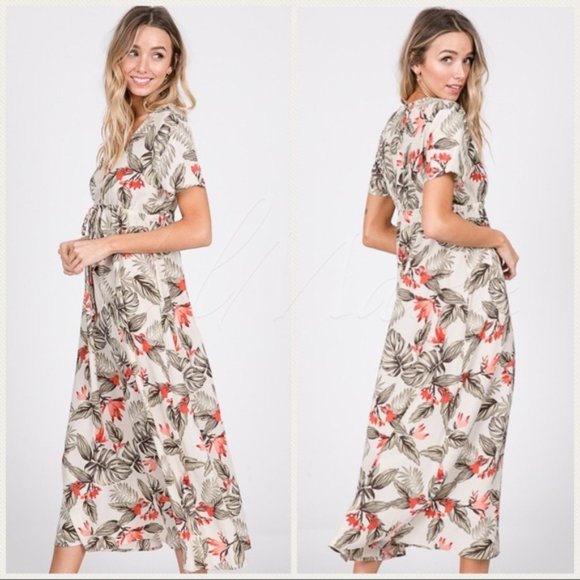 Spring/Summer Ivory Floral Print Midi Dress. - Picture 4 of 8